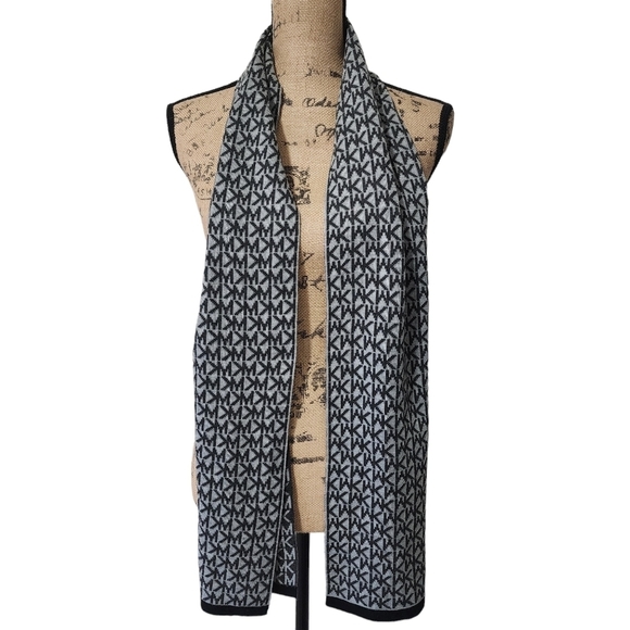 Michael Kors Monogram Reversable Charcoal Grey Scarf - One Size - Picture 1 of 4